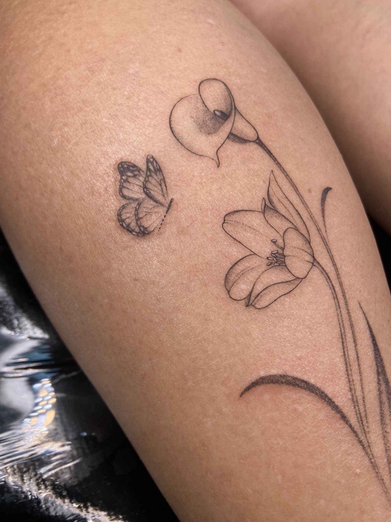 Foto de tatuagem feita por Bizis Oliveira (@bizistattoo)
