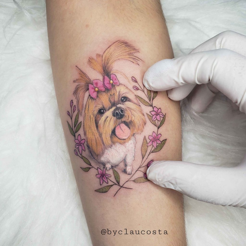 Foto de tatuagem feita por Claudia Costa (@byclaucosta)