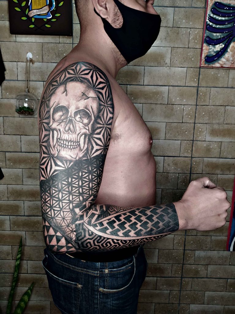 Foto de tatuagem feita por Nane Medusa (@nanemedusa)