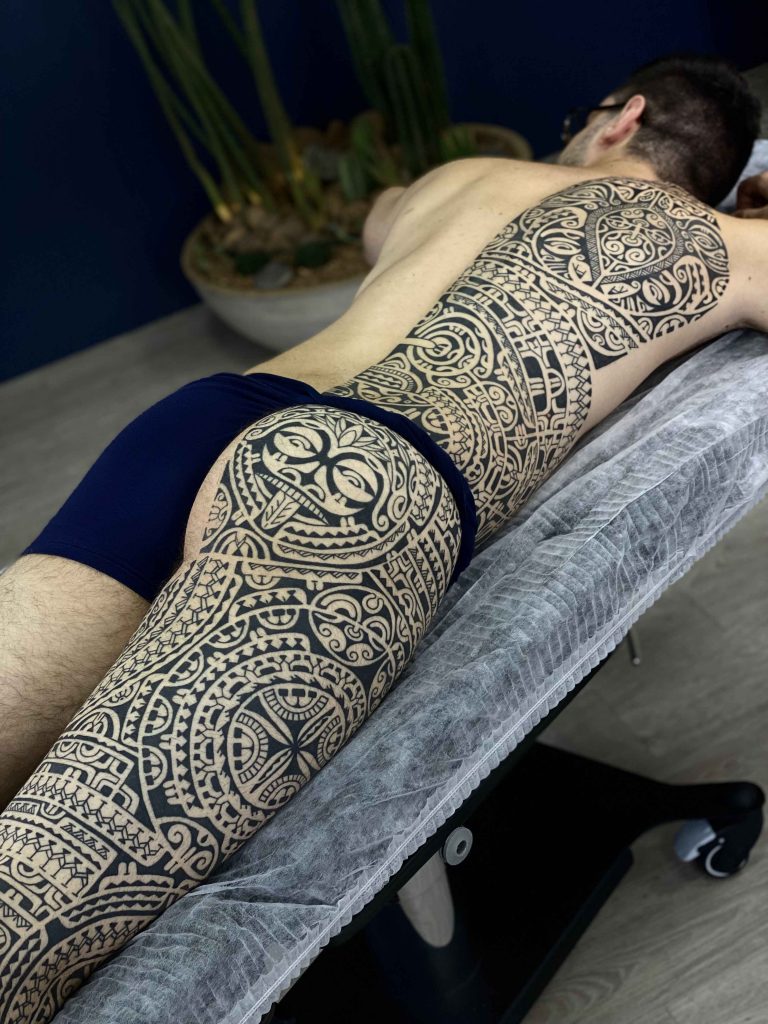 Foto de tatuagem feita por Gustavo Teixeira (@guteixeiratattoo)