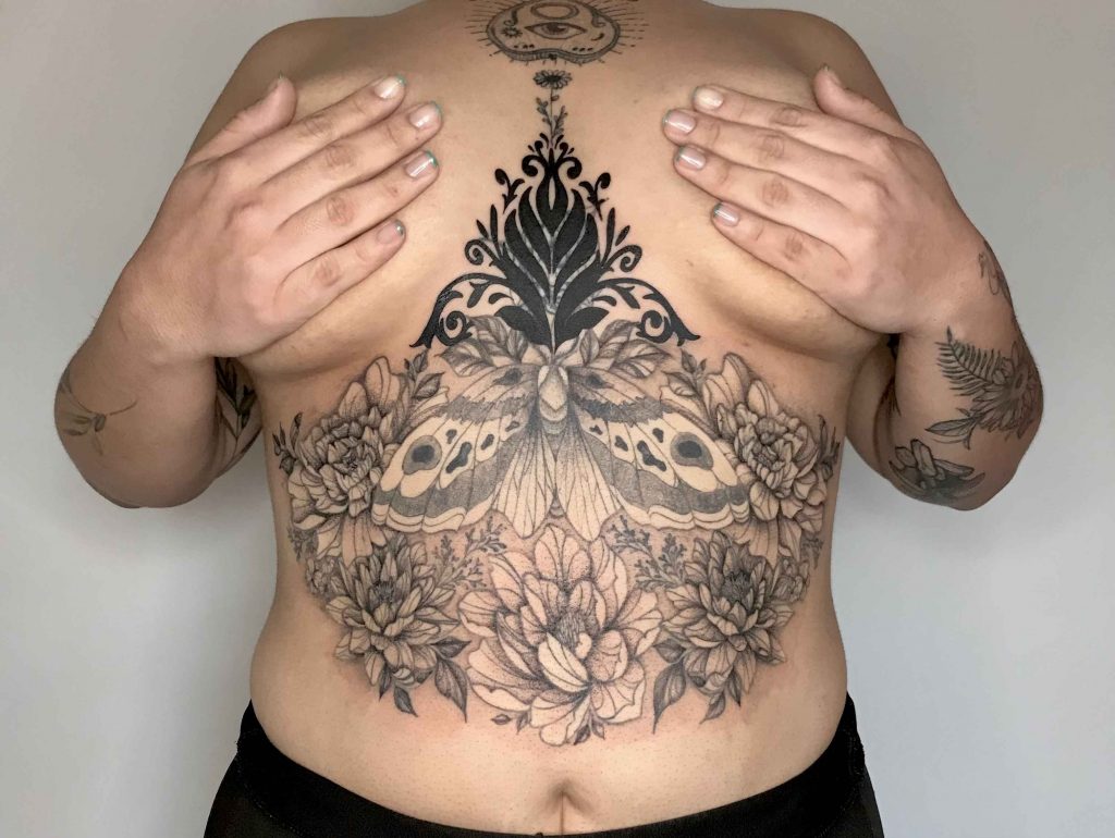 Foto de tatuagem feita por Camilla Jax (@camillajax.tattoo)