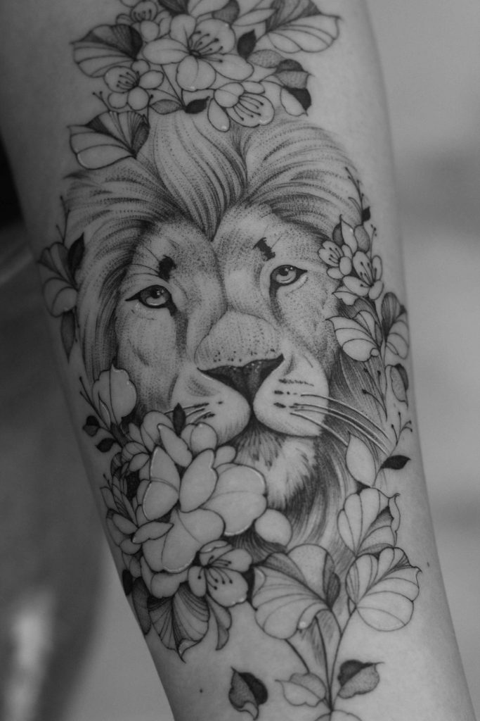 Foto de tatuagem feita por Guilherme Becker (@guilhermebeckertattoo)