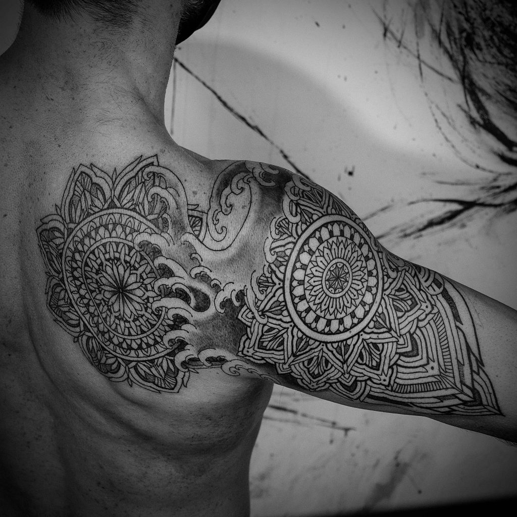 Foto de tatuagem feita por Paco Anes (@pacotatuaria)