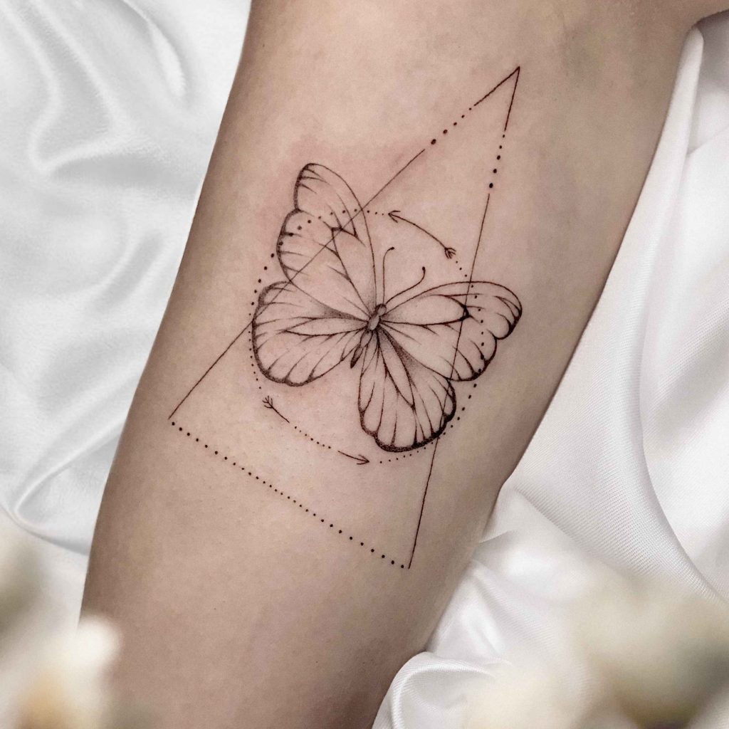 Foto de tatuagem feita por Laura Alvim (@lauraalvimtattoo)