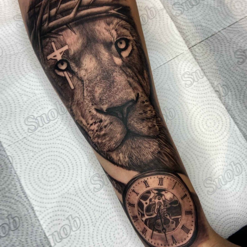 Foto de tatuagem feita por Cuesta (@cuestatattoo)