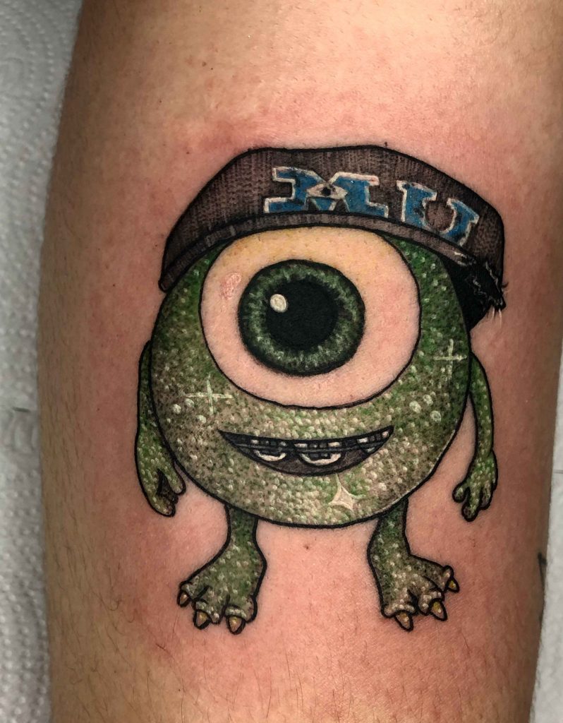 Foto de tatuagem feita por Harumy Benet (@ymurahtattoo)