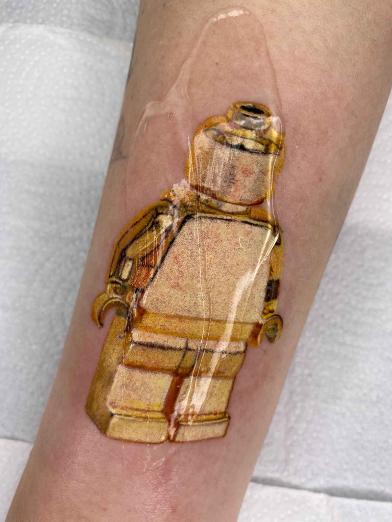 Foto de tatuagem feita por Tamy Mocelin (@tamy.mocelin)