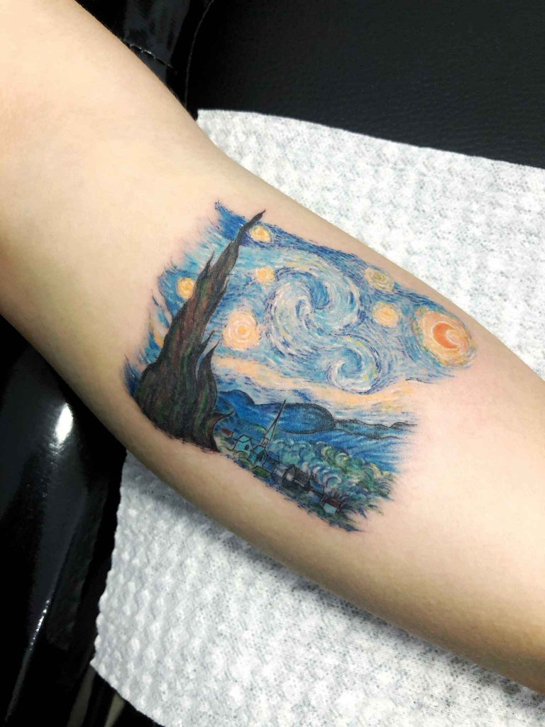 Foto de tatuagem feita por Nat Corrêa (@nathaliatattoo)