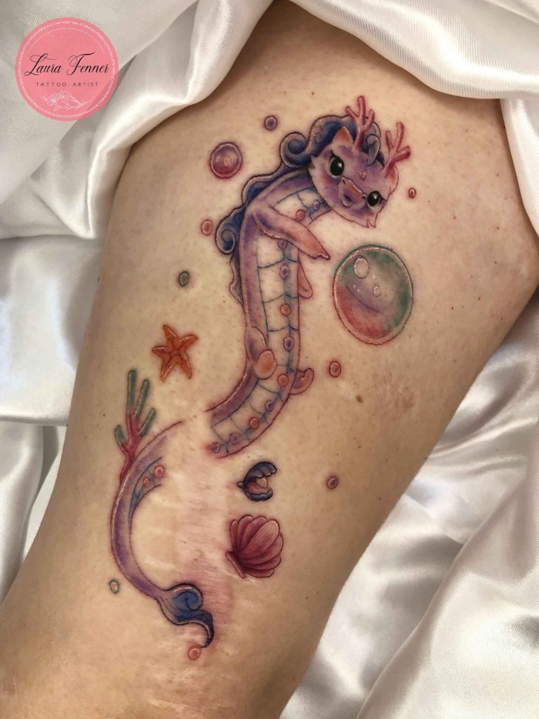 Foto de tatuagem feita por Laura Fenner (@fennerlauratattoo)