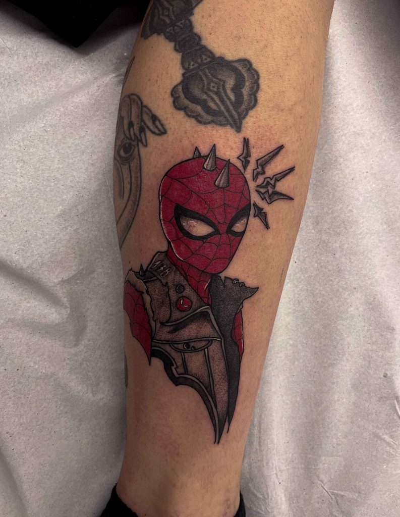 Foto de tatuagem feita por Thai Siqueira (@triunvirato.ink)