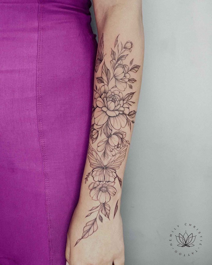 Foto de tatuagem feita por Hemily Christie (@hemily.ink)