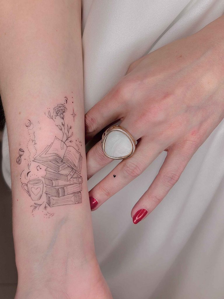 Foto de tatuagem feita por Marina (@mari.k.ink)