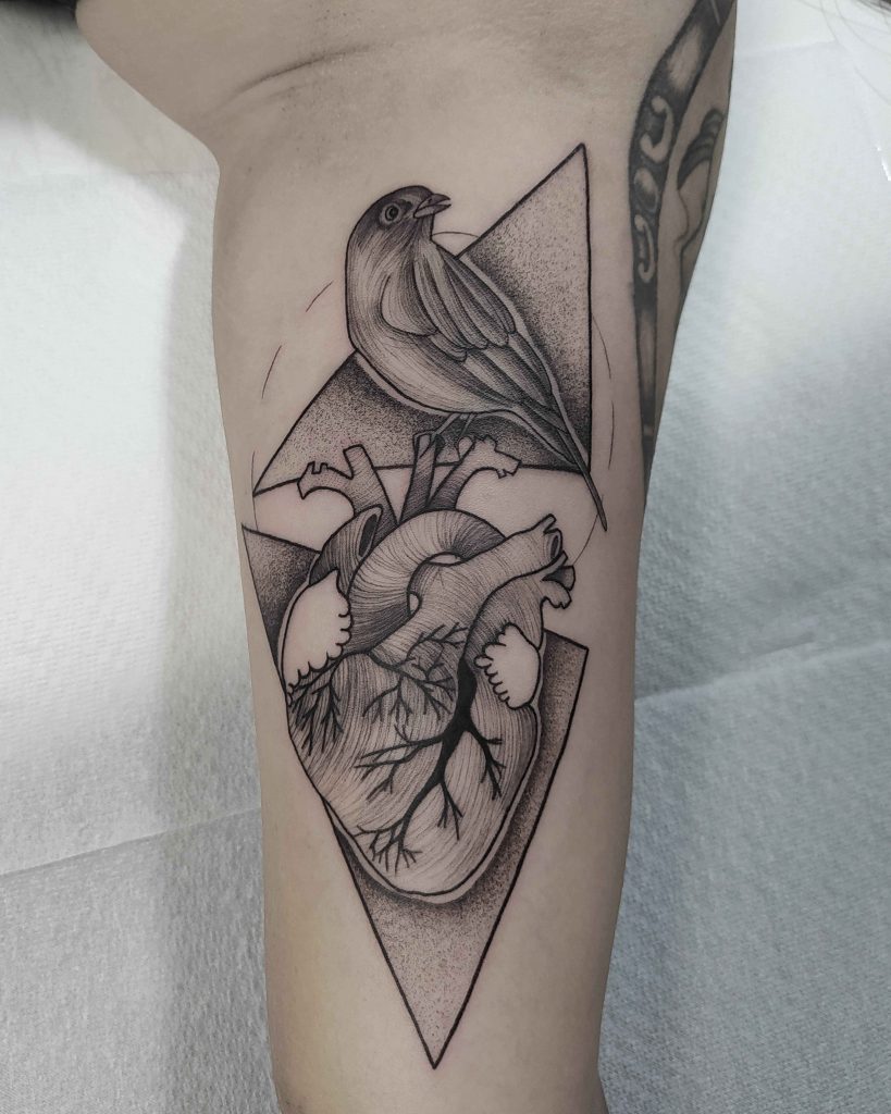Foto de tatuagem feita por Aridelson Silva (@ari_tattoo_art)