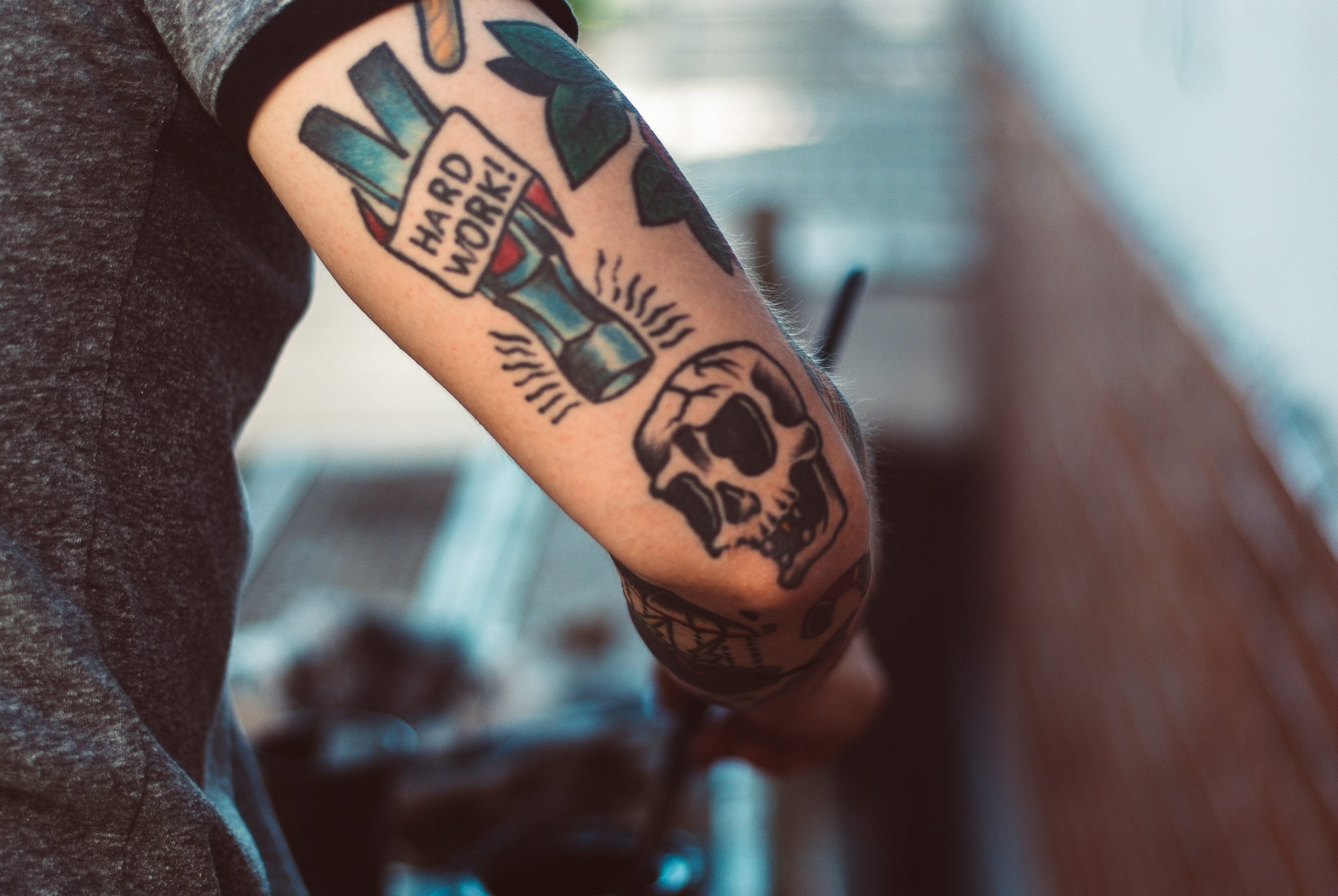 Empreendedor faz sucesso com tatuagens inspiradas em fotografias antigas -  Pequenas Empresas Grandes Negócios