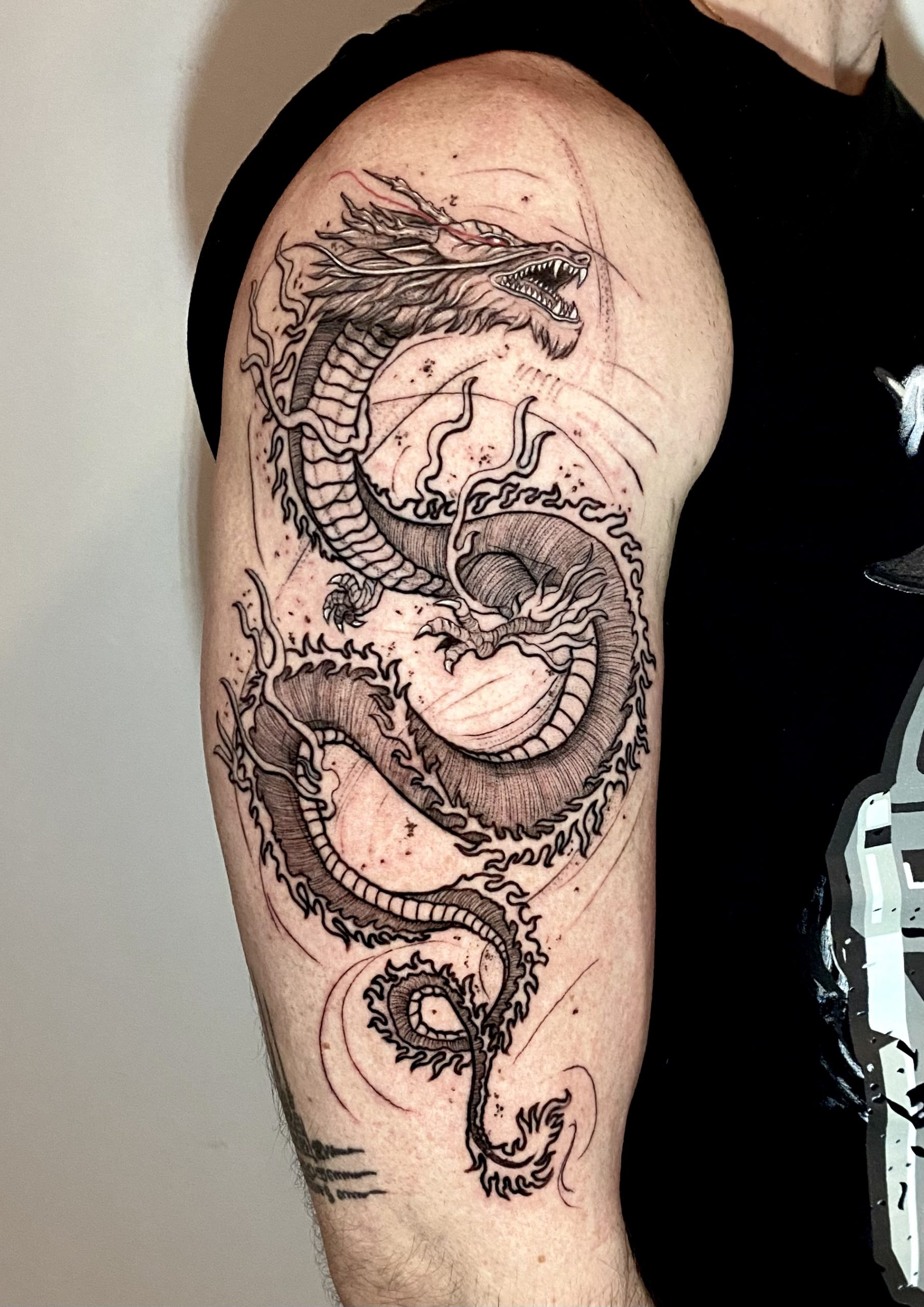 Júlio Torcheti: A Excelência em Blackwork, Old School e Mini