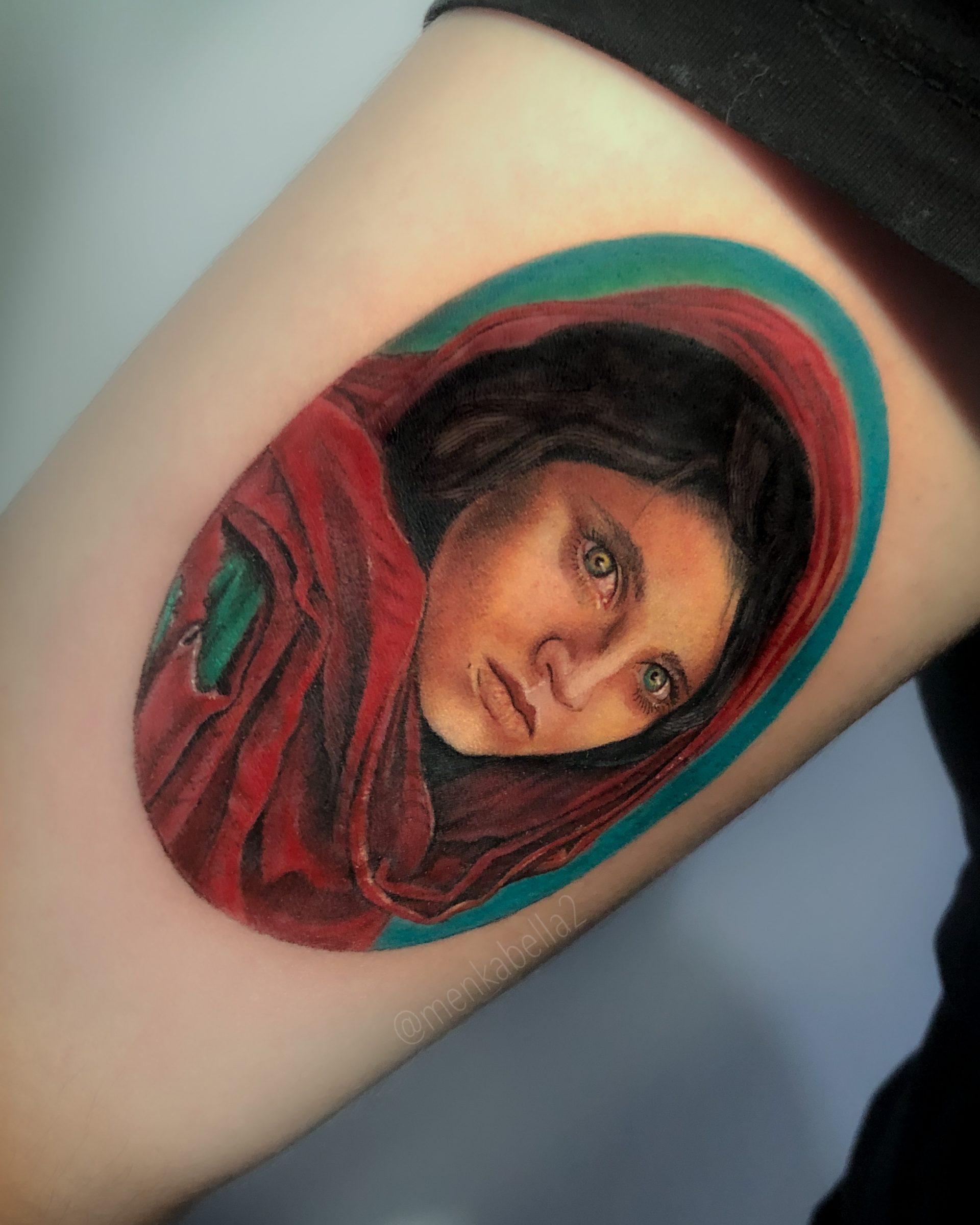 O Esplendor do Realismo Colorido: Uma Viagem Pela Arte das Tatuagens ...